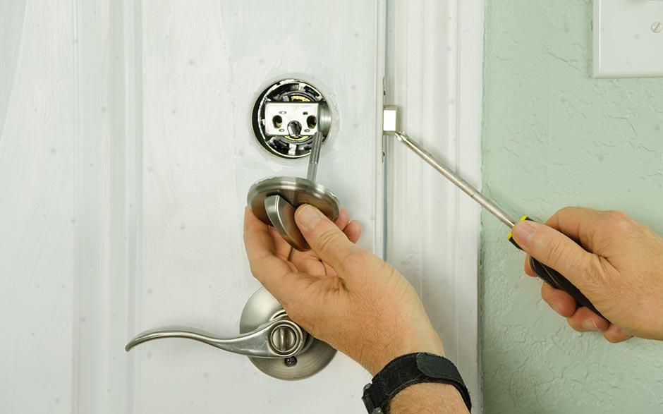 serrure porte pvc Orly